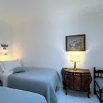 Olive Villa